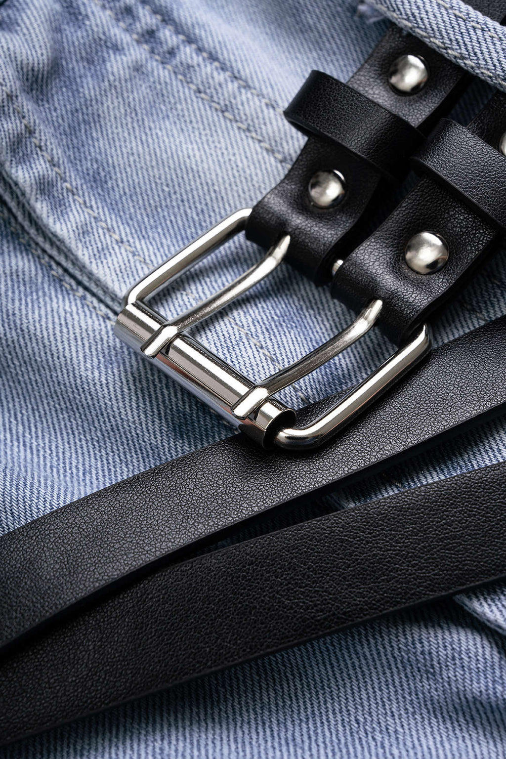 Willa London™ | High Waist Frayed Denim Trousers