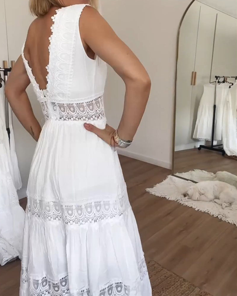 Willa London™ | Lace Elegance Midi Dress
