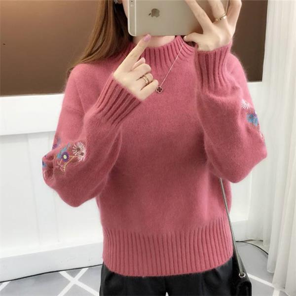 Willa London™ | Floral Elegance Knit Sweater