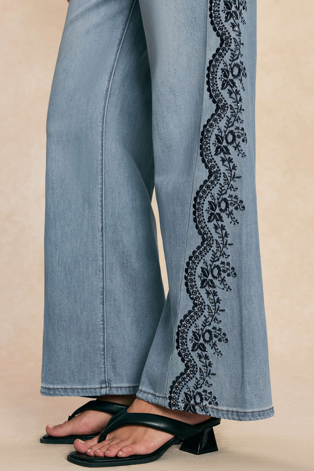 Willa London™ | Heritage Embroidered Denim Jeans