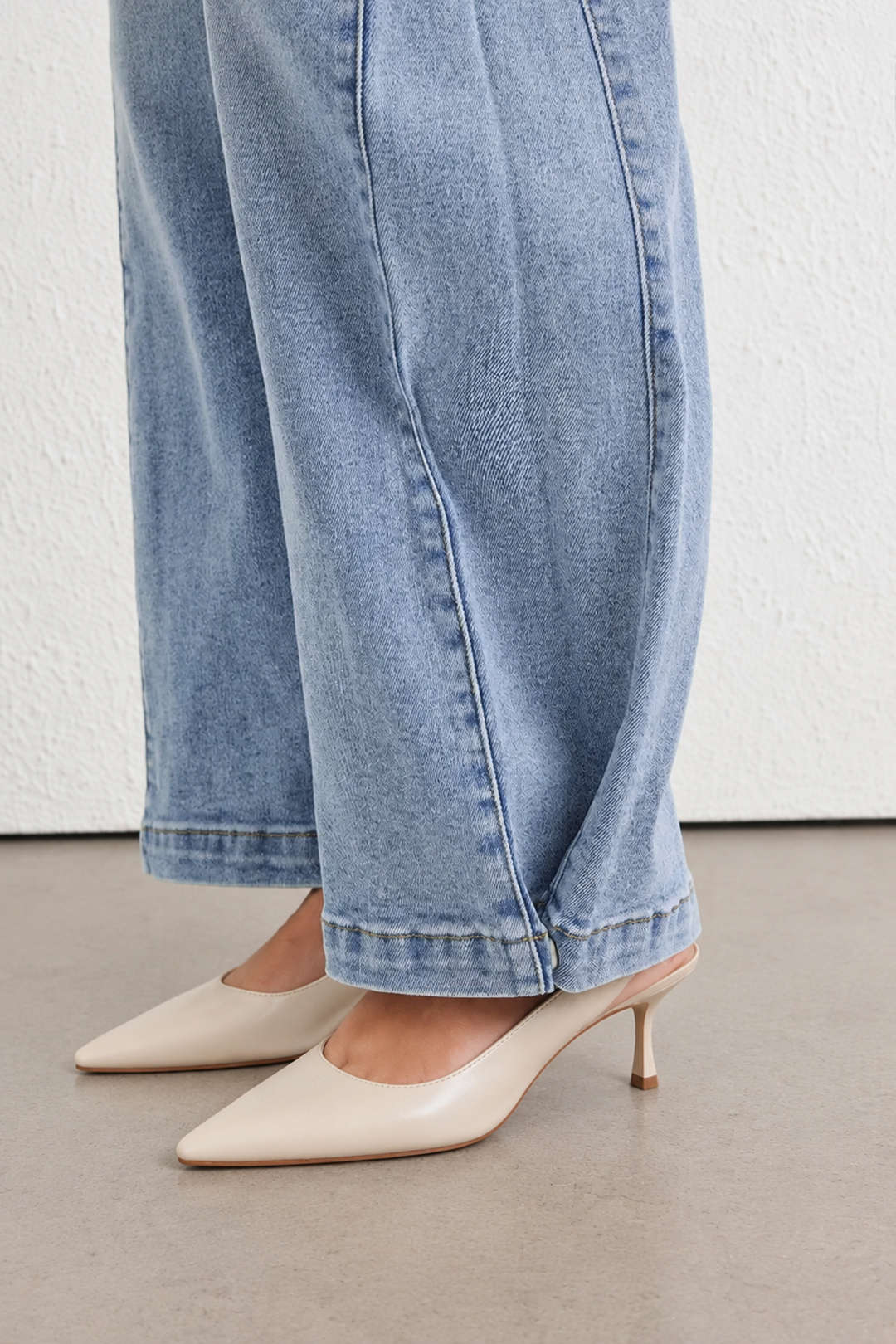 Willa London™ | Classic Denim Elegance Jeans