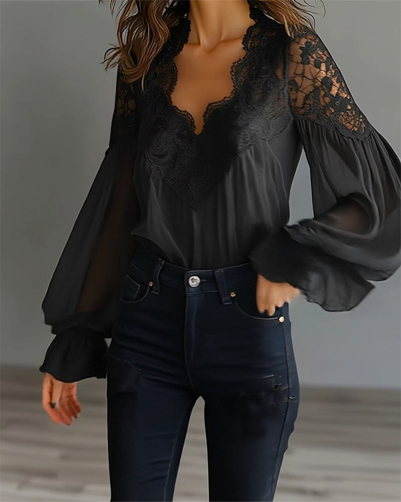 Willa London™ | Elegant Lace Blouse